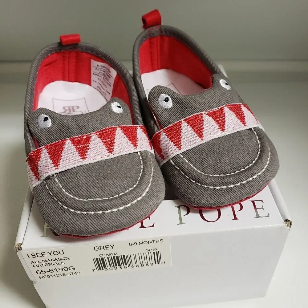 Rosie Pope I See You crib shoes 6-9 month